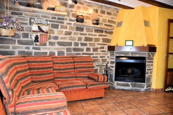 Casa rural para 4 personas, con balcón y jacuzzi en Els Ports - 2