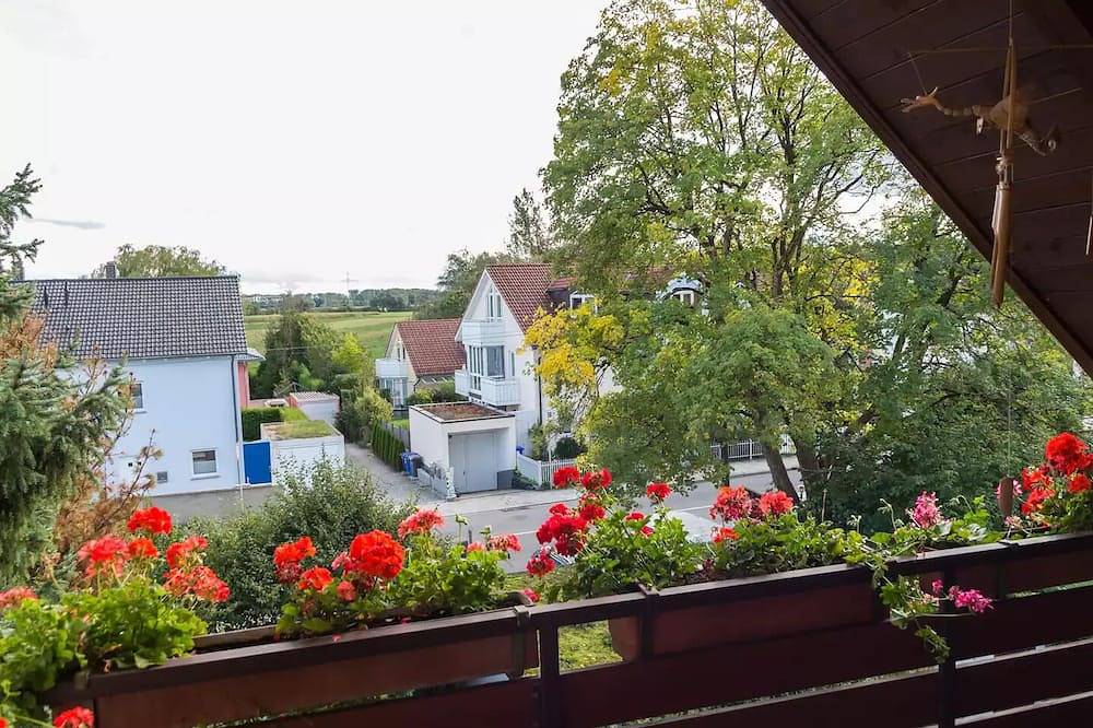Entire apartment, Dachgeschoss Apart. Ca.35 qm mit Terrasse im Einfamilienhaus in Puchheim, Upper Bavaria