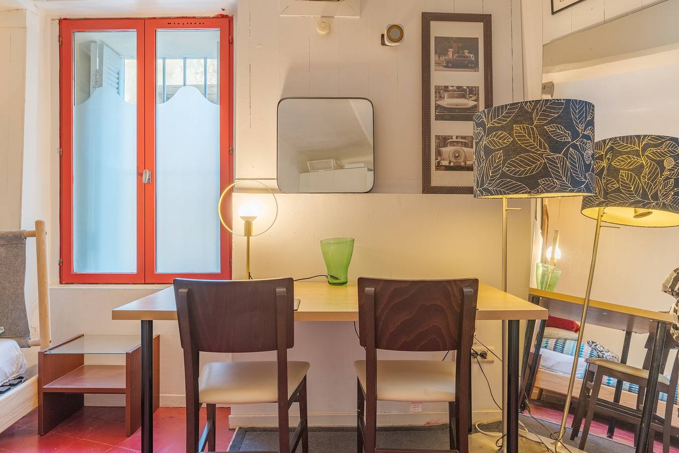 Entire studio, Apartment 'Finsonius Studios 6' with Shared Terrace, Shared Garden and Wi-Fi in Aix-en-Provence, Aix-en-Provence region