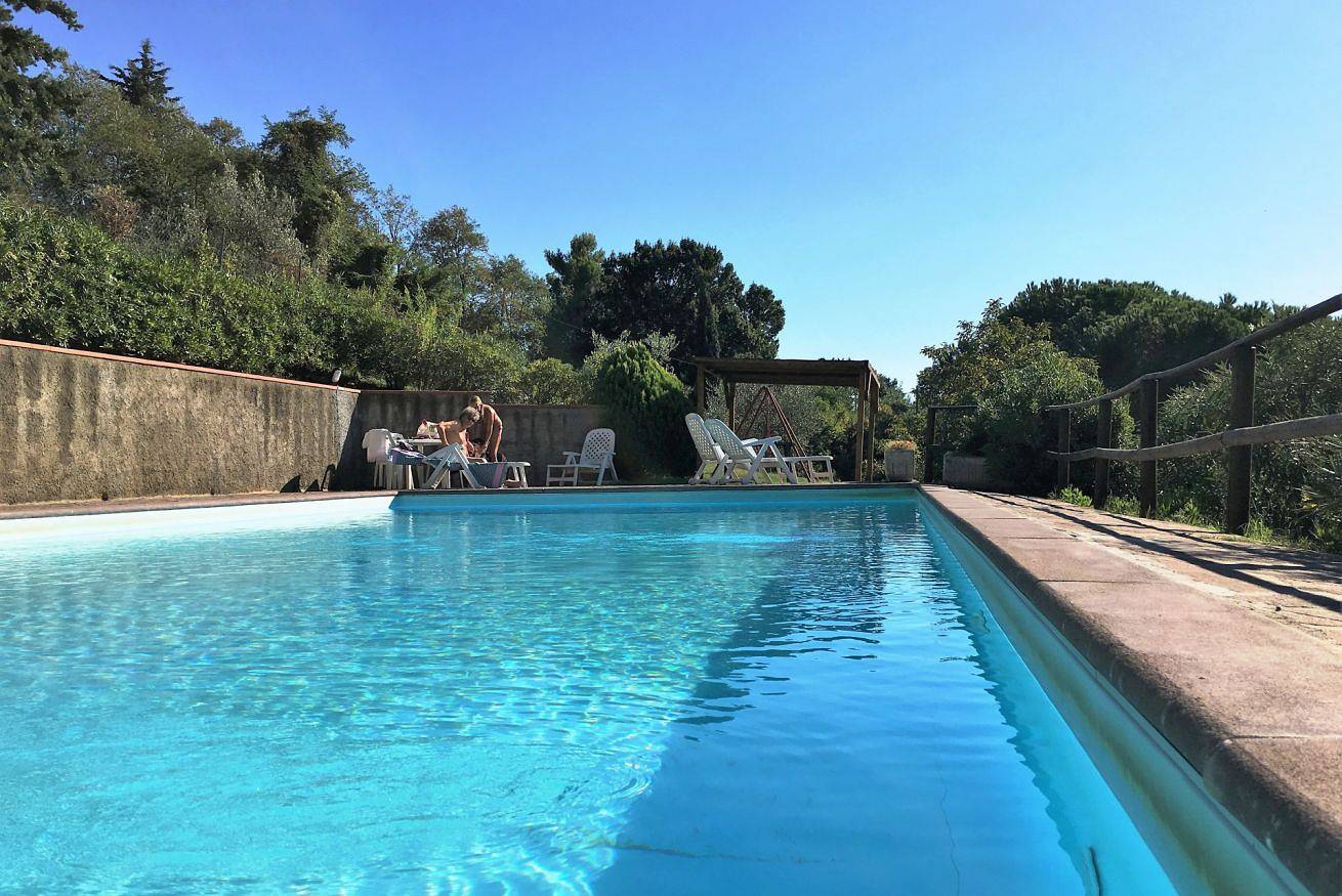Toscana Tour - Casa Bianca Villa Swimmingpool mit Meerblick, eingezäunter Garten, Grill in Castellina Marittima, Etruskische Küste