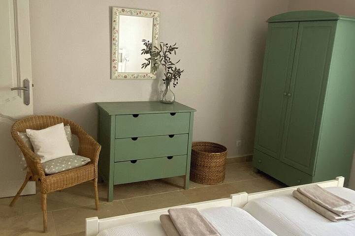 Gîte pour 5 personnes, avec jardin dans Abbaye de Saint Michel de Frigolet - 3