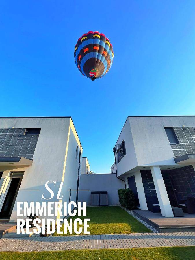 Ferienhaus für 8 Personen, mit Terrasse und Garten sowie Ausblick in Györ