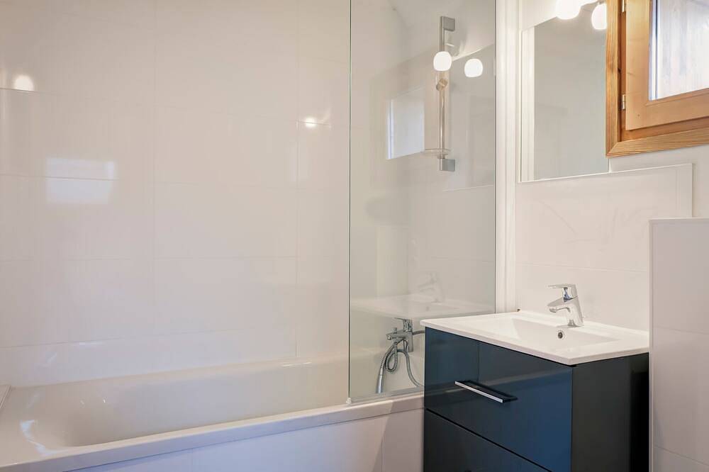 Charmantes 3*-Chalet 6 Zimmer, Wi-Fi, pistennah in La Tania, La Perrière