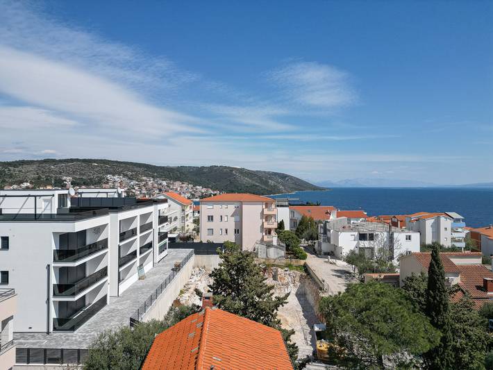 Ganze Ferienwohnung, Ferienwohnung für 4 Personen mit Meerblick in Okrug Gornji, Ciovo