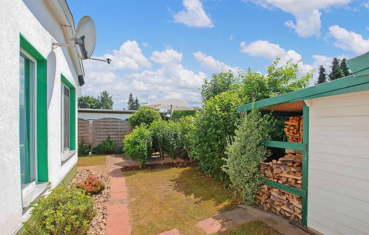 Modernes Apartment mit Terrasse und Parkplatz, 2,5 km vom Strand entfernt in Mönkebude, Vorpommern Greifswald