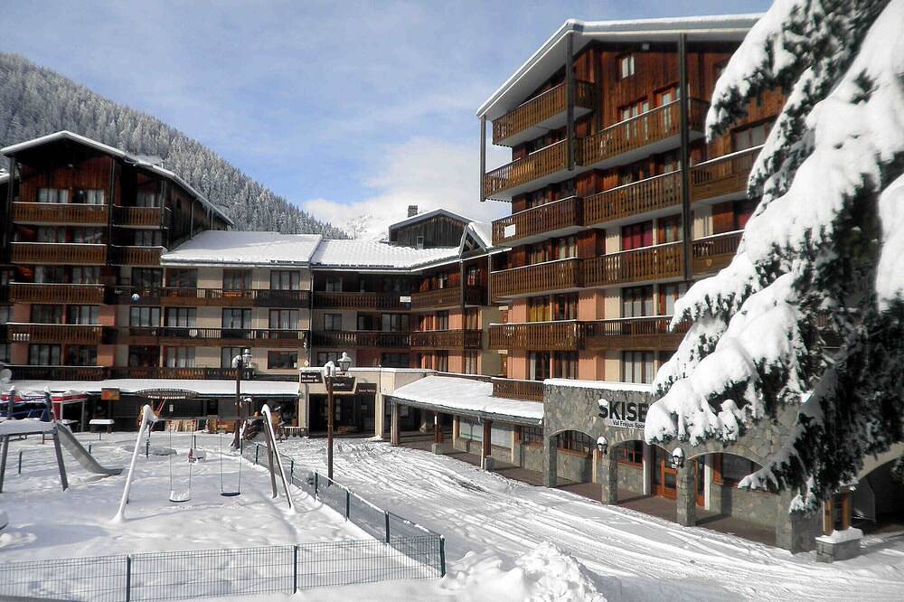 Apartamento entero, Estudio acogedor 3 pers. a 20m del telecabina, balcón, sábanas incluidas in Valfréjus, Modane