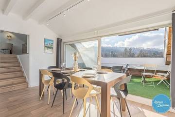 Gîte pour 6 personnes, avec balcon et jardin à Menthon-Saint-Bernard