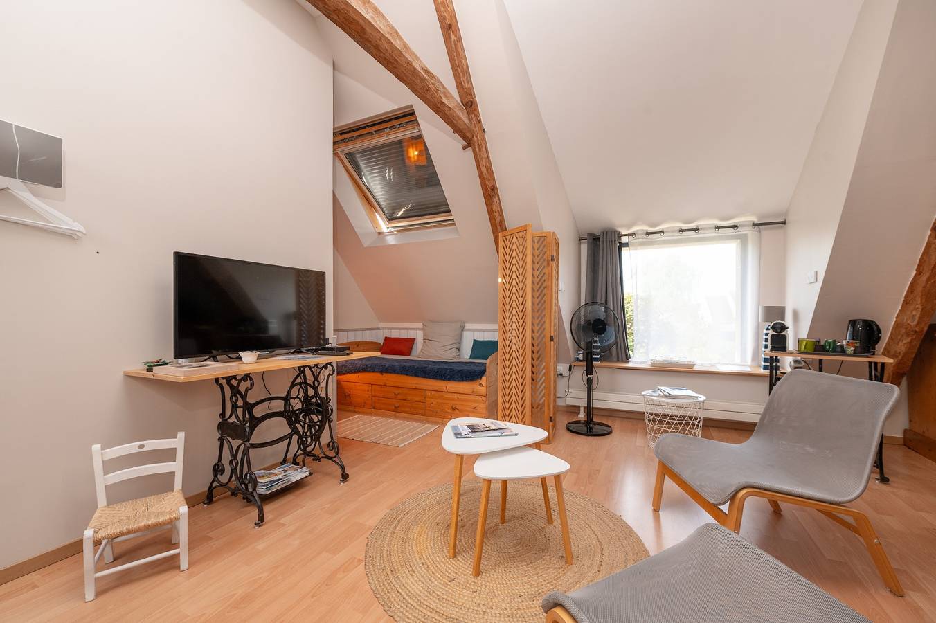Bed and Breakfast „Embellie – Gästezimmer“ mit gemeinsamer Terrasse, Garten und Wlan in Baden, Côte des Mégalithes