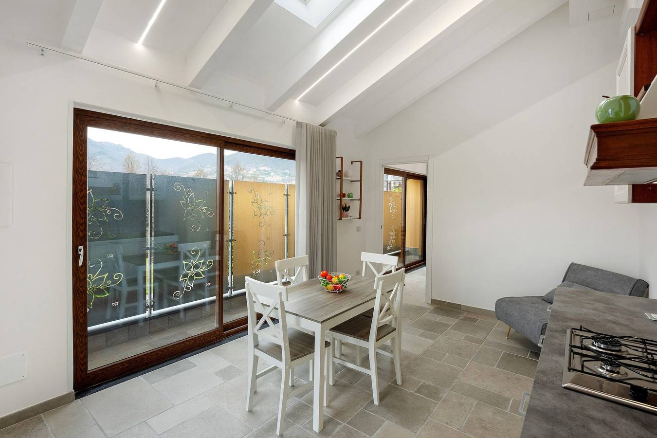 Apartamento entero, Apartamento 'Angelica' con vistas a la montaña, Wi-Fi y aire acondicionado in Pianillo, Agerola