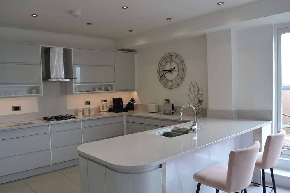 Ganze Wohnung, The Residence, 3-Bed Apt, Sleeps 6 with Parking in Lancaster, Lancashire