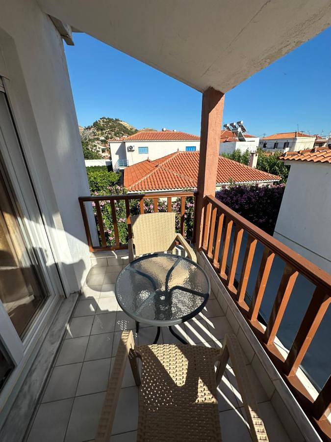 Hôtel pour 2 personnes, avec jardin dans Σκάλα Ερεσού - 4