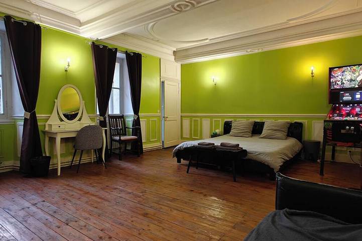 Château pour 30 personnes, avec jacuzzi et jardin dans Côte-d'Or - 4