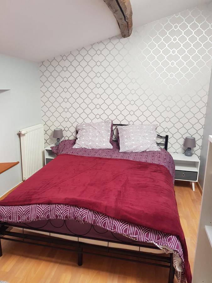 Apartment in Clussais-la-Pommeraie, Région de Niort