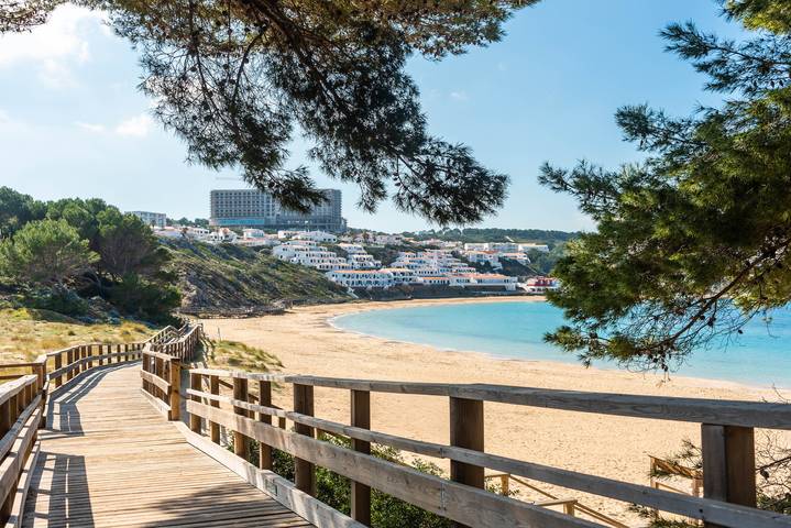 Appartamento per 4 persone, con Terrazza e Piscina a Arenal d'en Castell
