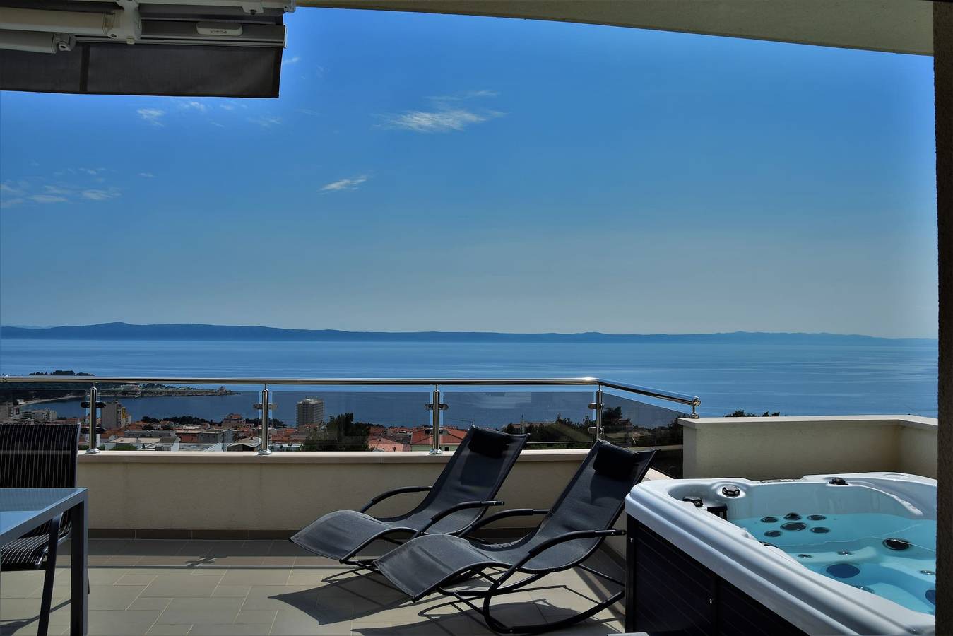 Entire apartment,  Adria View, Apartment Dino, Whirlpool, pool in Makarska, Makarska Riviera
