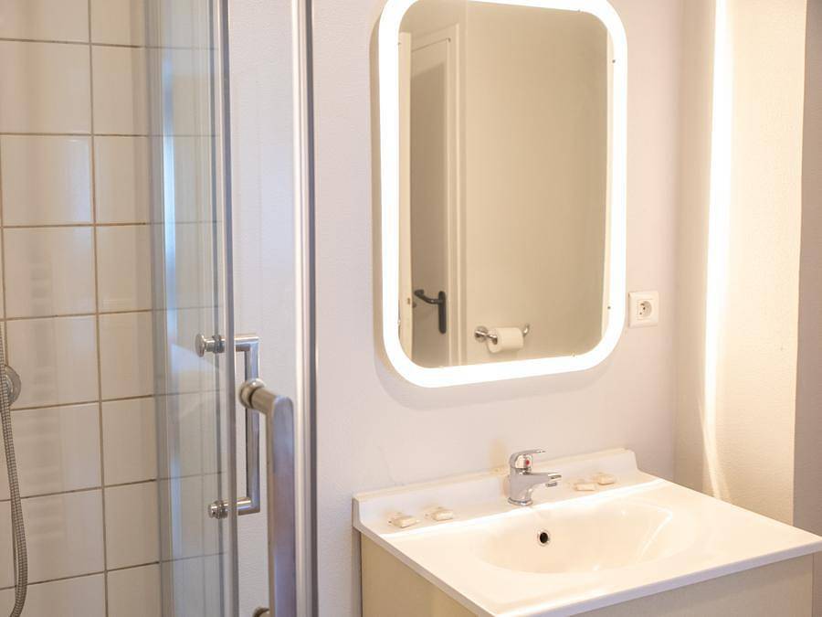 Appart'Hôtel Brest - Studio 2 personnes - Twin avec balcon in Brest, Région de Brest