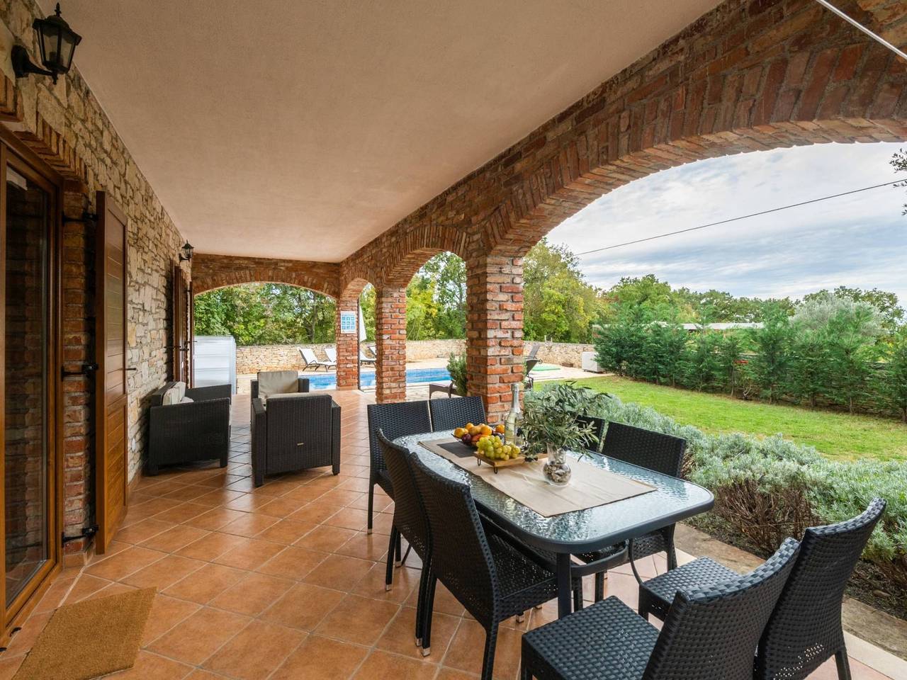 Villa Wish mit beheiztem Pool in Jursici, Svetvinčenat