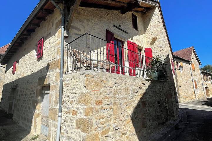 Location de vacances pour 6 personnes, avec jardin, animaux acceptés à Saint-Jean-Lespinasse