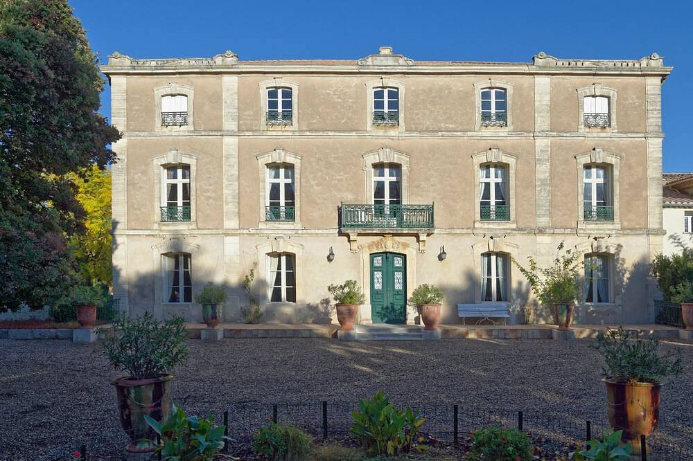Château pour 15 Personnes dans Mèze, Région de Montpellier