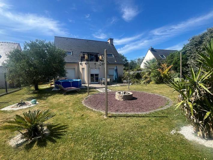 Maison de vacances pour 10 personnes, avec Balcon ainsi que Terrasse et Jardin à Languidic