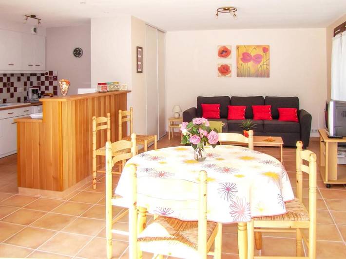 Gîte pour 6 personnes, avec terrasse et jardin à Fayet - 4