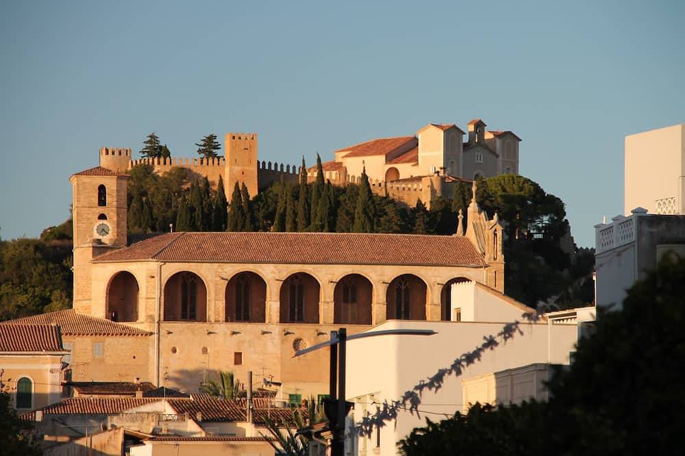 Haus mit Flair, 3 Terrassen im Herzen von Artà, flexible Anreisetage ab 95€ p.T. in Artà, Mallorca Osten