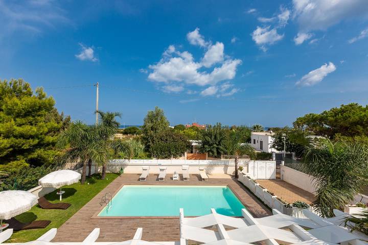 Location de vacances pour 6 personnes, avec Jardin et Piscine à Carovigno - 2