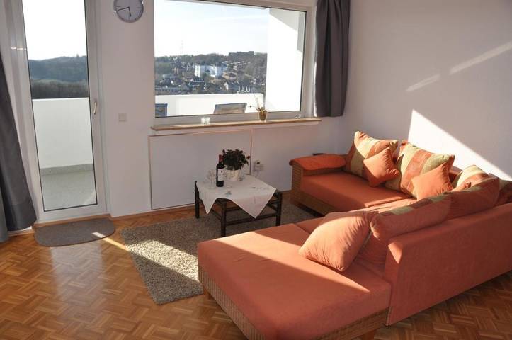 Ferienwohnung für 2 Personen, mit Balkon und Garten sowie Ausblick in Velbert - 2