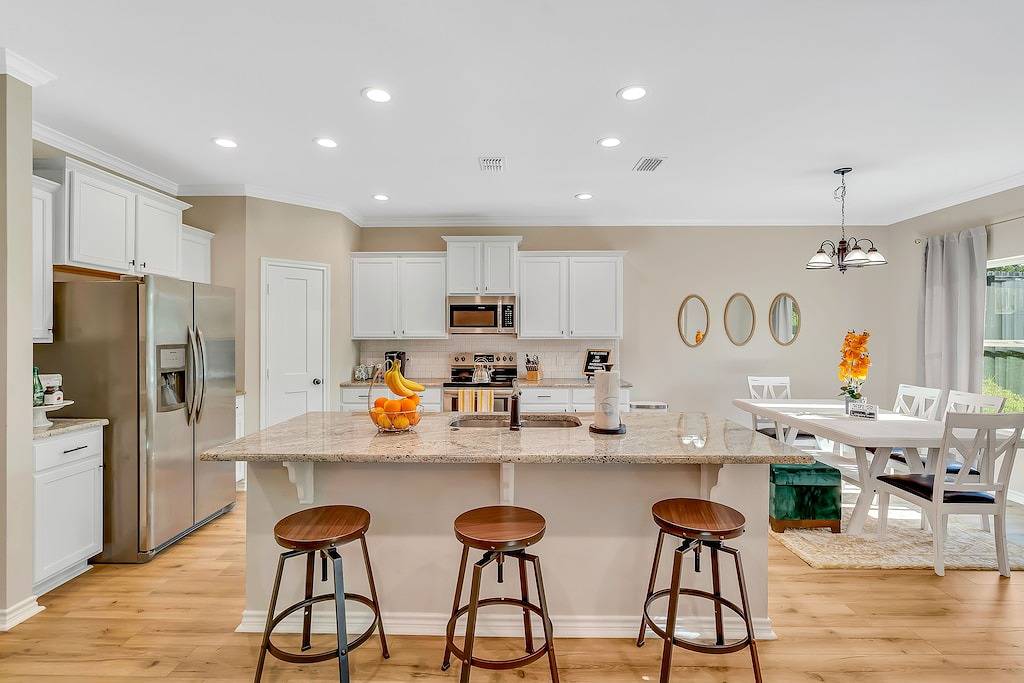 4 bedroom 2 bath Sleeps 8 in Gregg County