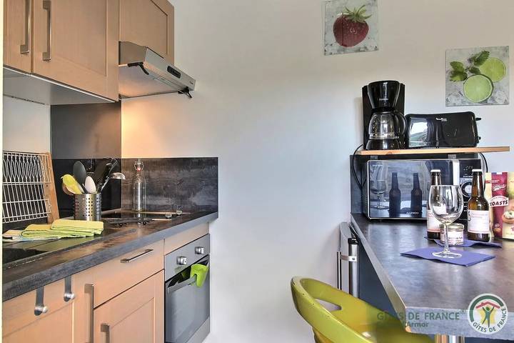 Gîte pour 2 personnes, avec jardin à Ploubalay - 3