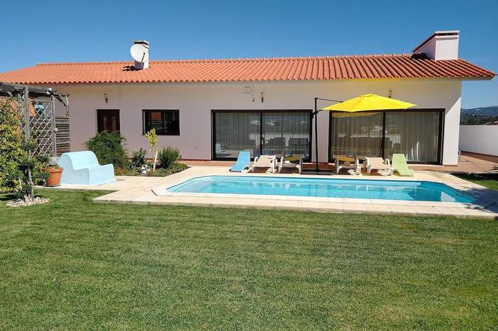 Villa for 6 people, with garden - 1