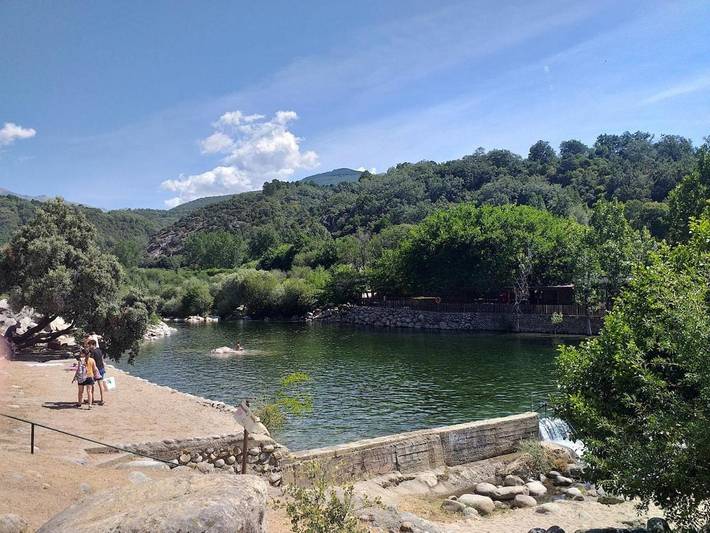 Location de vacances pour 11 personnes, avec vue ainsi que jardin et vue sur le lac à Candeleda - 2