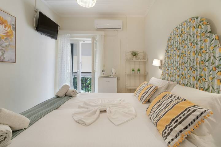 M2 Room with Wi-Fi and Air Conditioning in Nikiana, Alexandros