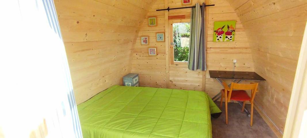 Location de vacances pour 2 personnes, avec jardin et piscine à Camoël - 2