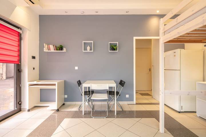 Estudio entero, Le Local - Climatisation - Petfriendly in Grenoble, Isère