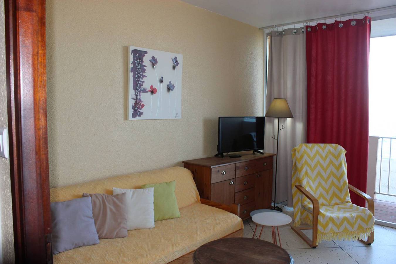 Appartement de vacances entier, Front de mer pour ce T2 avec parking proche commerces in Saint-Cyprien-Plage, Saint-Cyprien