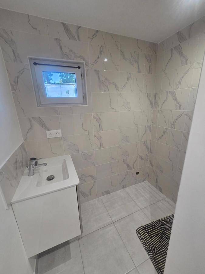 Gîte pour 2 personnes, avec Terrasse à Arpajon-sur-Cère - 4