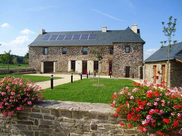 Gîte pour 15 personnes, avec jardin et terrasse à Talensac