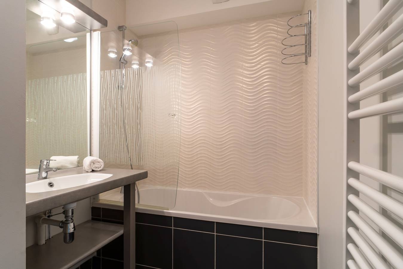 Apartamento entero, Les Thermes 511 - Appt proche plage avec piscine partagée in Concarneau, Region de Quimper
