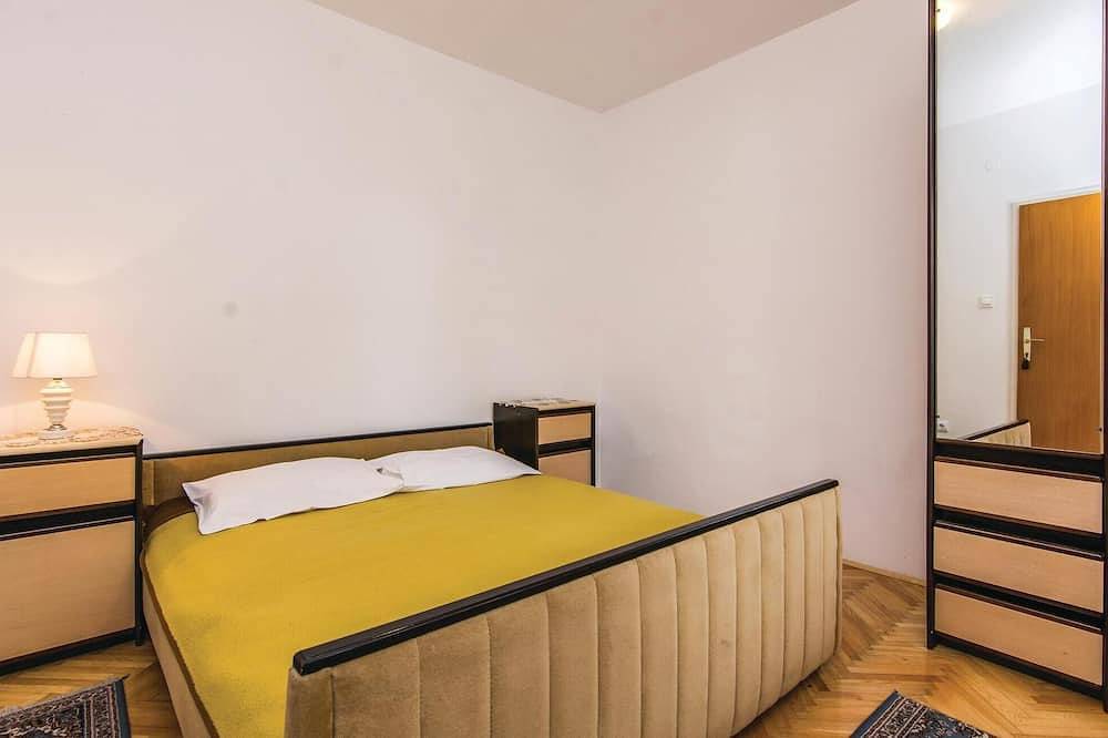 Ganze Wohnung, Wunderschöne 4-Zimmer-Wohnung in Starigrad in Starigrad Paklenica, Starigrad