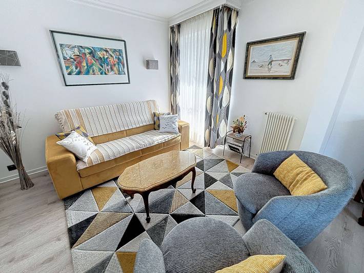 Appartement entier, Appartement au centre de Granville avec garage privatif et Wi-Fi gratuite in Granville, Côte de la Déroute