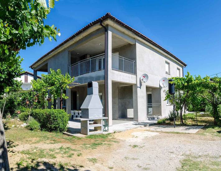 Ferienwohnung für 6 Personen, mit Garten auf Rab