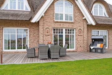 Strandhaus für 6 Personen, mit Garten und Sauna sowie Terrasse, mit Haustier in Lobbe