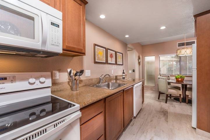 Location de vacances pour 4 personnes, avec sauna ainsi que piscine et balcon dans Californie - 3