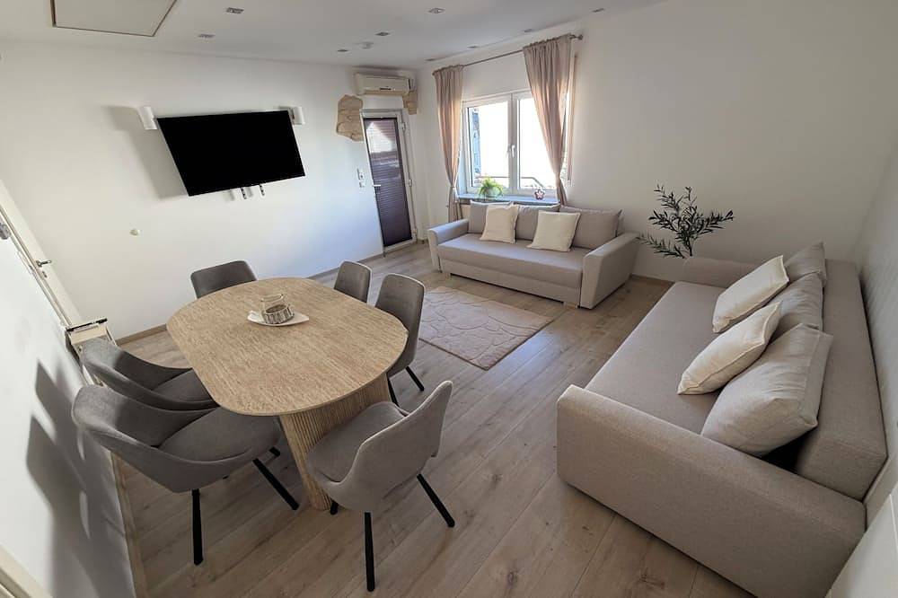 Ganze Wohnung, Wohnung für 8 Personen - Nähe Flughafen Fra in Kelsterbach, Südhessen