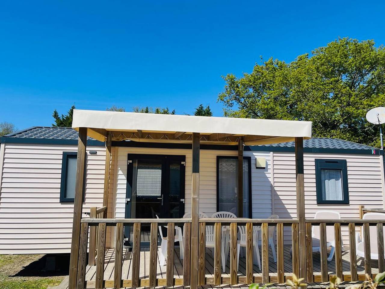 Casa móvil con terraza para 6 personas en Dolus-d'Oléron in Dolus-d'Oléron, Côte de Beauté