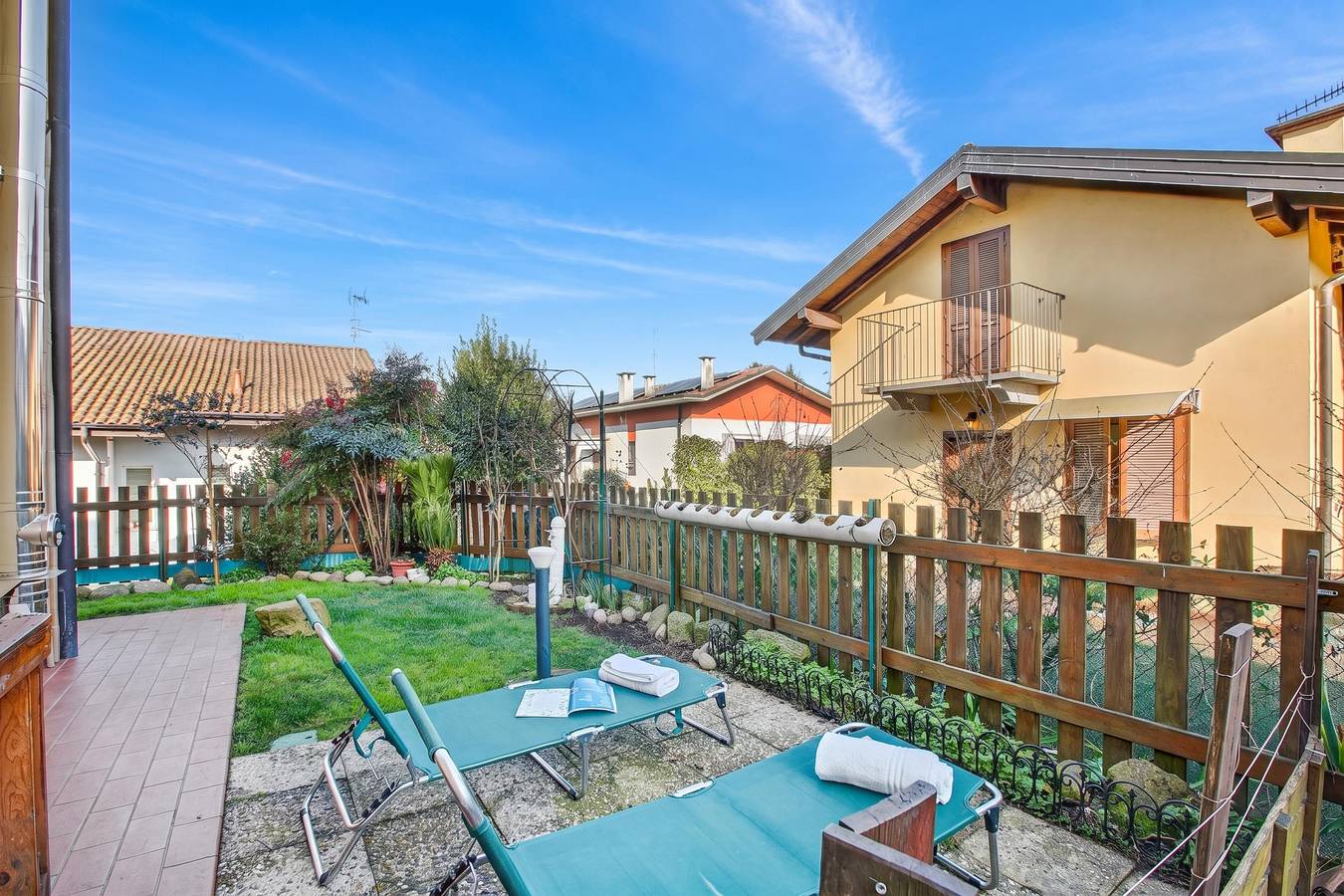 Ganze Wohnung, Alba Rosa Apartment - 2 Bed, 2 Bath in Taino, Lago Maggiore (Lombardei)