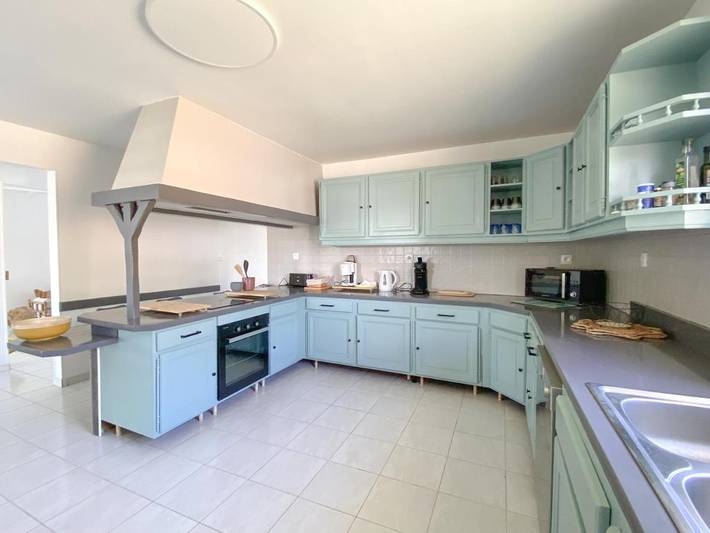 Location de vacances pour 8 personnes, avec vue sur le lac et vue ainsi que terrasse et jardin dans Plage des Salines - 4