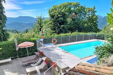 Cottage pour 10 personnes, avec jardin et terrasse à Castiglione di Garfagnana