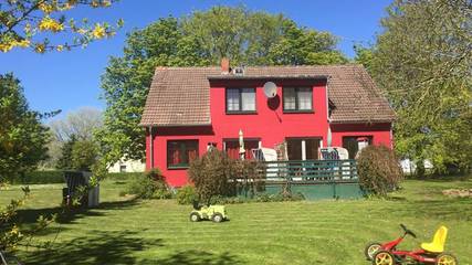 Bungalow für 6 Personen, mit Terrasse und Garten, kinderfreundlich in Altenkirchen